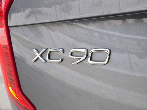 Used 2019 Volvo XC90 T5 Momentum image 31