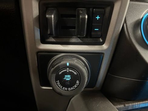 Used 2021 Ford F350 Lariat AWD/4WD image 20