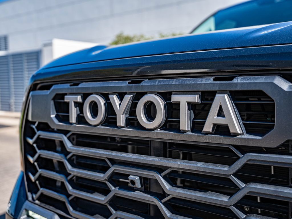 Used 2024 Toyota Tundra SR5 w/ SR5 Convenience Package AWD/4WD image 12