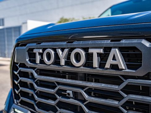 Used 2024 Toyota Tundra SR5 w/ SR5 Convenience Package AWD/4WD image 12