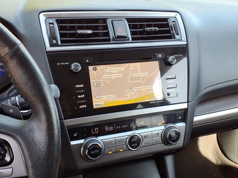 Used 2017 Subaru Outback 2.5i Touring AWD/4WD image 20