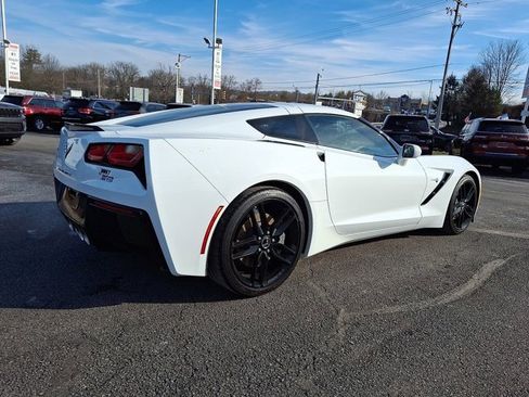 Used 2019 Chevrolet Corvette Stingray Coupe w/ 1LT image 7