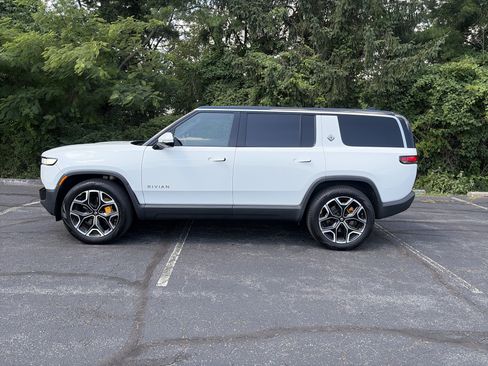 Used 2022 Rivian R1S Launch Edition AWD/4WD image 8