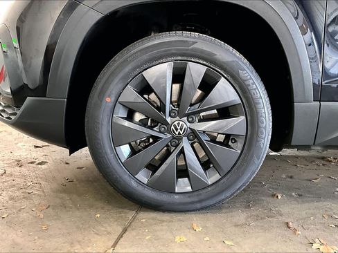 Used 2022 Volkswagen Taos S w/ IQ Drive S Package image 12