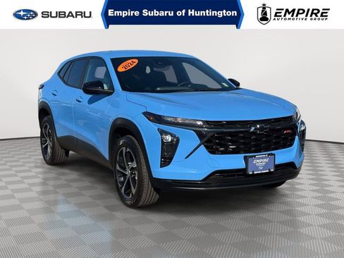 Used 2024 Chevrolet Trax RS w/ Driver Confidence Package FWD image 1