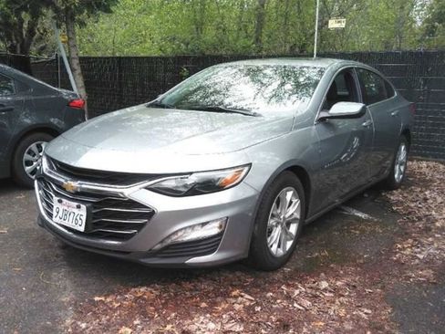 Used 2024 Chevrolet Malibu LT FWD image 1