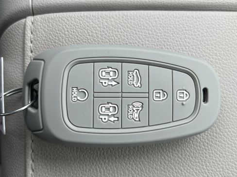 Used 2024 Hyundai Tucson Limited image 35