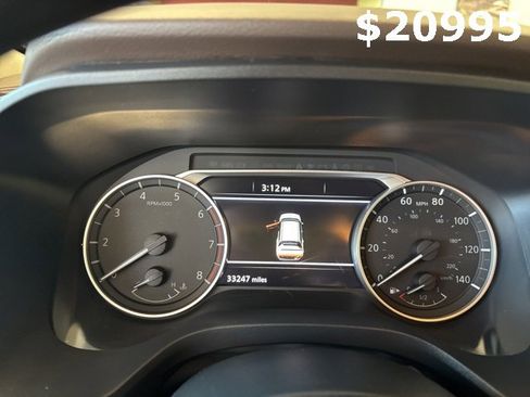 Used 2023 Nissan Rogue S image 11