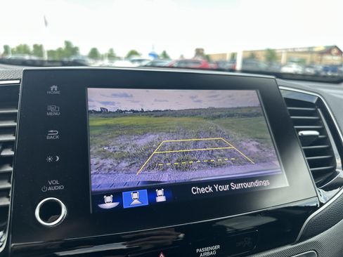 Certified 2023 Honda Ridgeline Sport image 19
