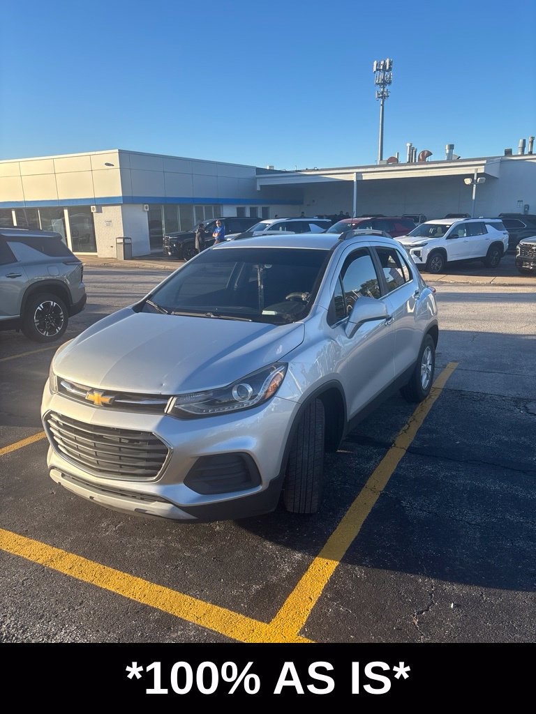 Used 2018 Chevrolet Trax LT w/ LT Convenience Package FWD image 1