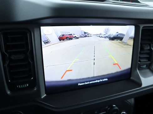 New 2025 Ford Bronco 4-Door image 7