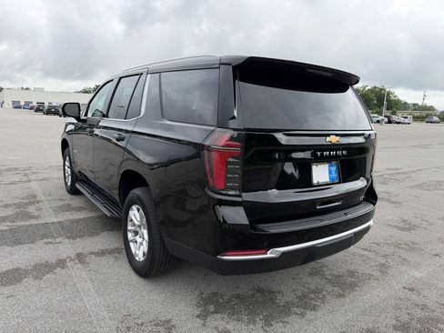 Used 2025 Chevrolet Tahoe LT RWD image 3