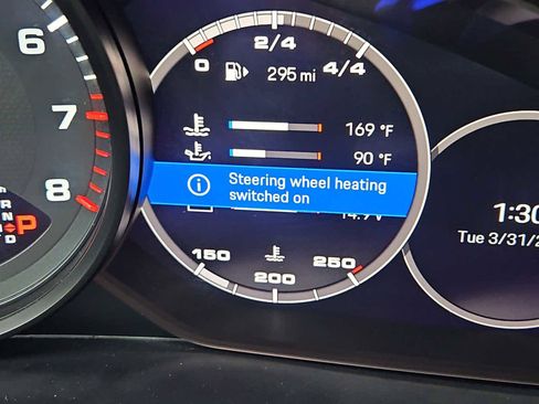 Certified 2023 Porsche Cayenne Platinum Edition image 30