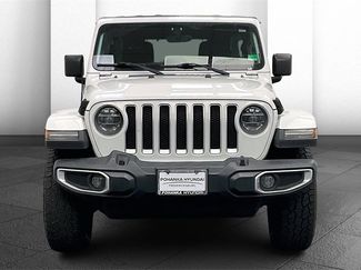 Used 2018 Jeep Wrangler Unlimited Sahara video 2