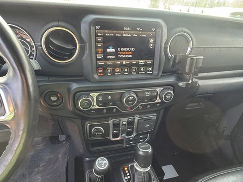 Used 2021 Jeep Gladiator Overland w/ Popular Equipment Package image 31