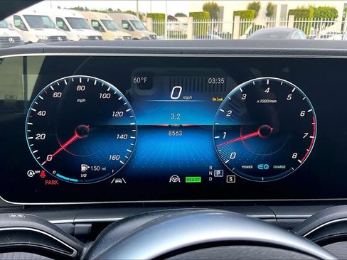 Used 2023 Mercedes-Benz GLS 450 4MATIC image 25