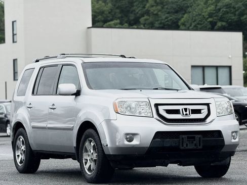Used 2011 Honda Pilot Touring image 3
