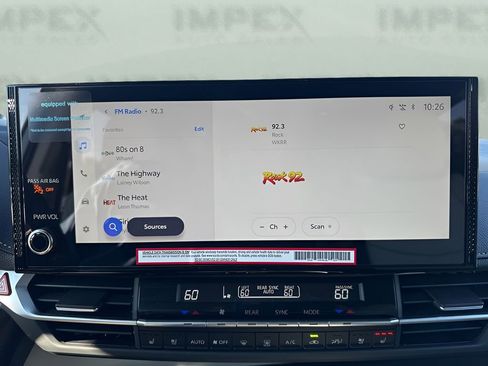 Used 2025 Toyota Sienna Platinum image 21