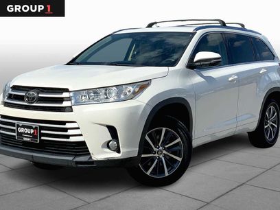 Used 2017 Toyota Highlander XLE