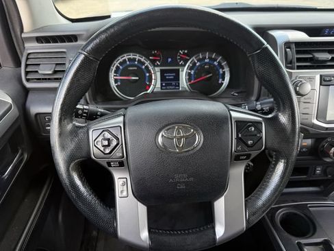 Used 2014 Toyota 4Runner SR5 RWD image 12