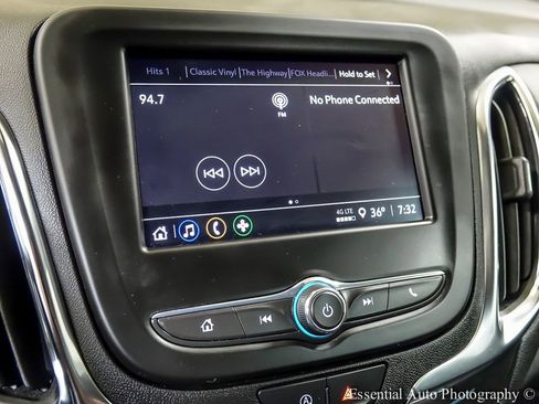 Certified 2024 Chevrolet Equinox LT w/ LPO, Floor Liner Package image 14