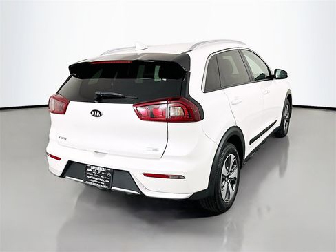Used 2019 Kia Niro EX image 7