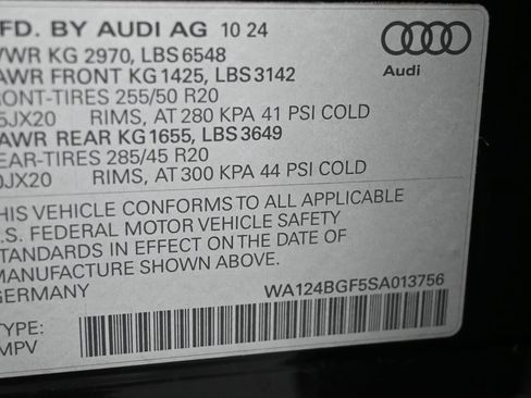 Used 2025 Audi Q6 e-tron Premium Plus w/ Premium Plus AWD/4WD image 9