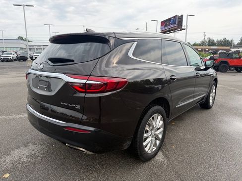 Used 2018 Buick Enclave Essence AWD/4WD image 5