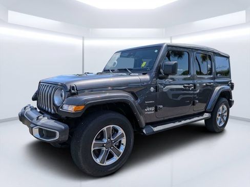 Used 2022 Jeep Wrangler Unlimited Sahara w/ Safety Group AWD/4WD image 7