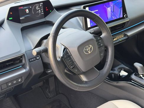 Used 2023 Toyota Prius XLE FWD image 27