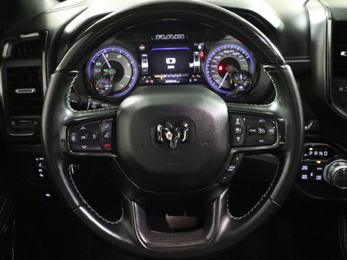 Used 2022 RAM 1500 Limited AWD/4WD image 17