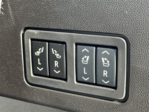 New 2025 Cadillac XT6 Premium Luxury w/ Technology Package image 6