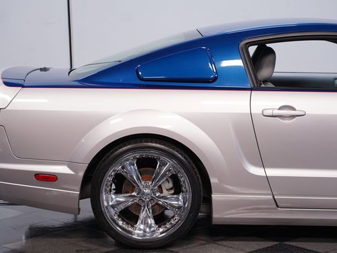 Used 2007 Ford Mustang GT image 26