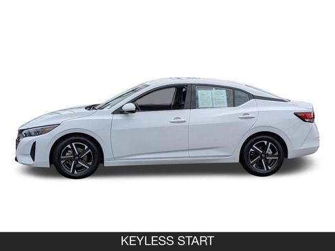 Used 2024 Nissan Sentra SV FWD image 5