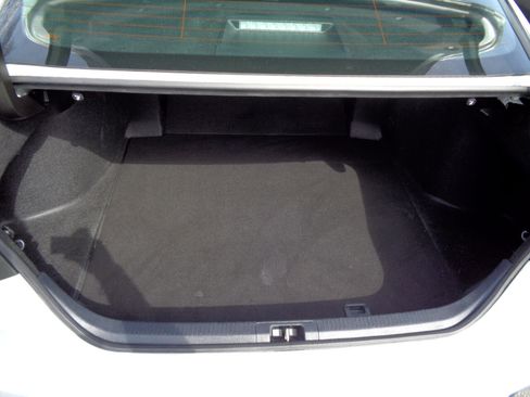 Used 2022 Toyota Camry LE image 34