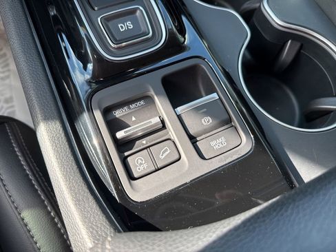 Certified 2023 Honda Pilot Touring image 25