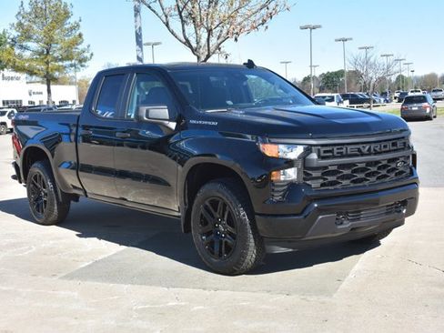 New 2026 Chevrolet Silverado 1500 Custom image 3