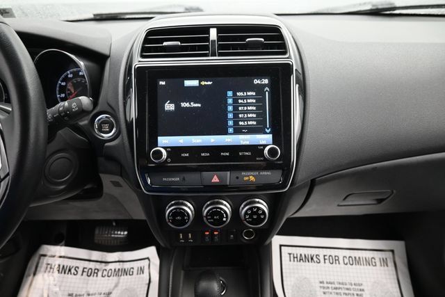 Used 2025 Mitsubishi Outlander Sport AWD image 17