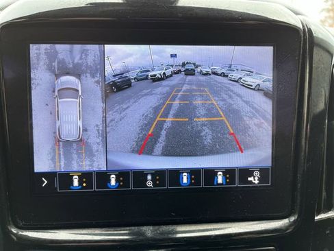 Used 2020 Chevrolet Traverse Premier w/ Redline Edition AWD/4WD image 25