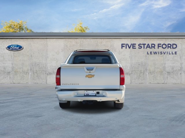 Used 2012 Chevrolet Avalanche LTZ AWD/4WD image 7