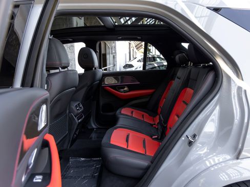 Used 2025 Mercedes-Benz GLE 63 AMG S image 45