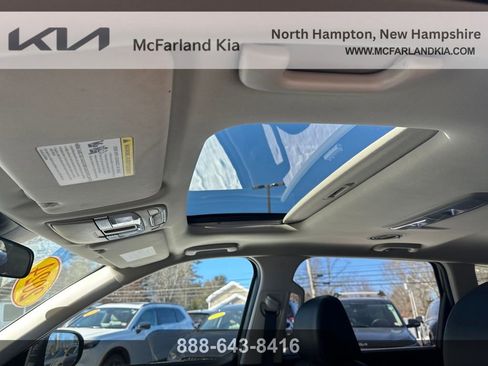 Used 2024 Kia Telluride S w/ S Sunroof Package image 18