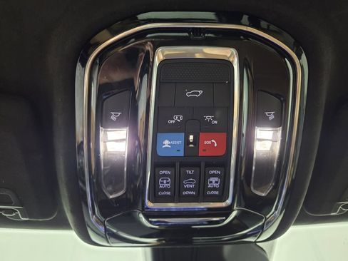 Used 2024 Jeep Grand Cherokee Summit AWD/4WD image 16