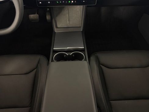 Used 2024 Tesla Model 3 Standard Range RWD image 16
