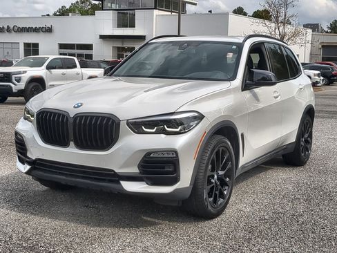 Used 2019 BMW X5 xDrive40i w/ Premium Package 2 AWD/4WD image 4