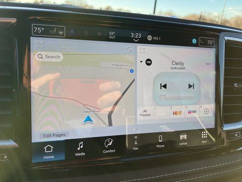 New 2026 Chrysler Pacifica Limited w/ S Appearance Package AWD/4WD image 19