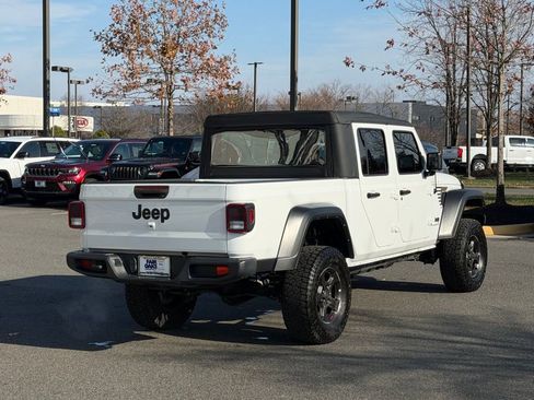 Certified 2022 Jeep Gladiator Sport image 7