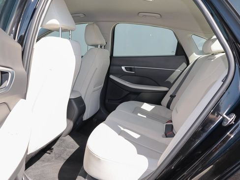 Used 2025 Hyundai Sonata SEL FWD image 8