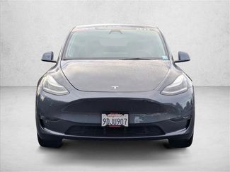Used 2022 Tesla Model Y Long Range video 2