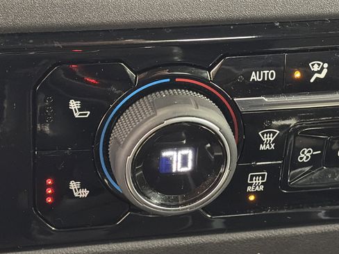 Certified 2023 Chevrolet Silverado 1500 RST w/ Z71 Off-Road Package image 24